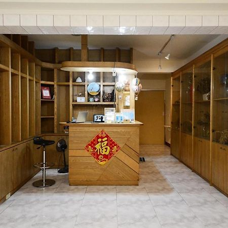 Ferienwohnung Ariyoshi Ya Tainan Exterior foto