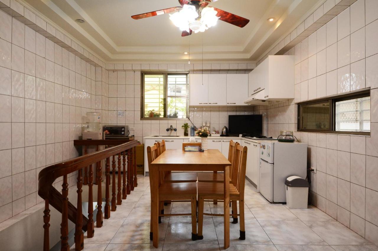 Ferienwohnung Ariyoshi Ya Tainan Exterior foto