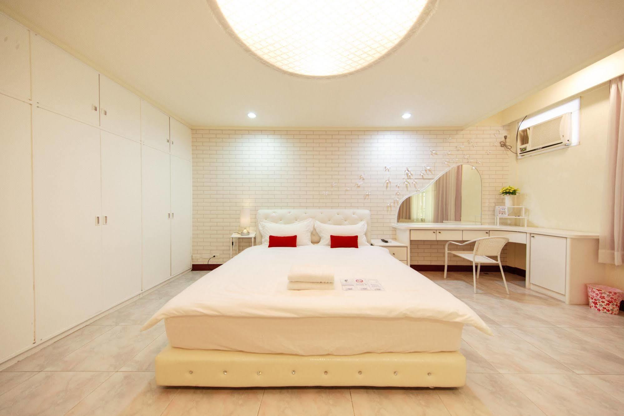 Ferienwohnung Ariyoshi Ya Tainan Exterior foto